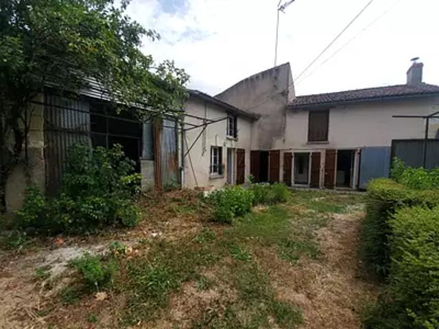 Chalais 86200 Achat / Vente maison 4 pièces t4