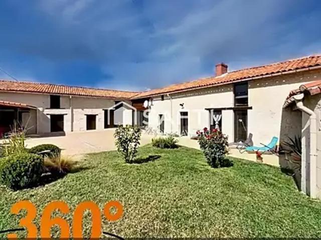 Loudun 86200 Achat / Vente maison 7 pièces t7 parking