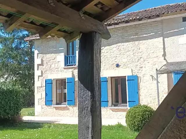 Loudun 86200 Achat / Vente maison 7 pièces t7 terrasse