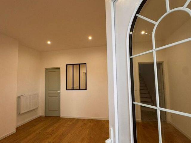 Loue Maison de 90m2 à Beautor