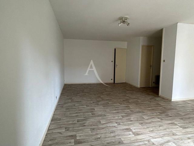 Loue Bourg T3 quartier Brou avec cave et garage