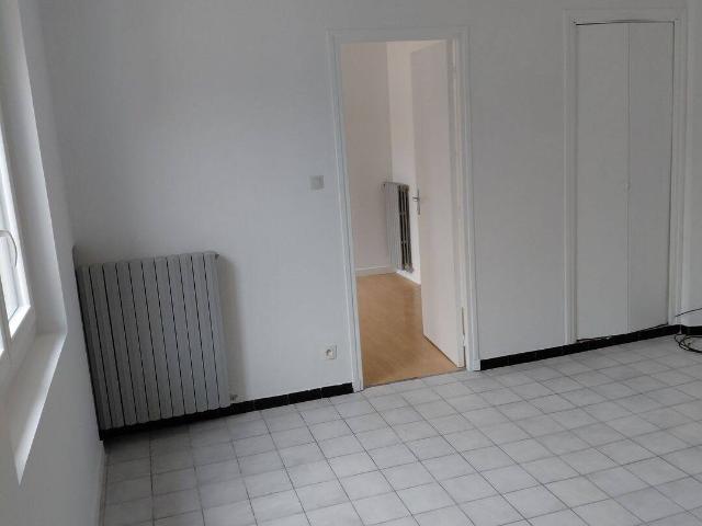 loue charmant T2 cœur de ville