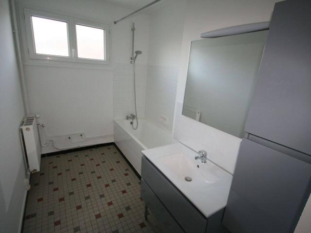 LOUE F4: 650€ CHARGES COPMPRISES