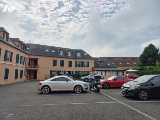LOUE F3 AVEC PARKING A LA CHAPELLE EN SERVAL