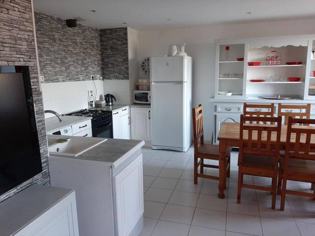 Loue Grand Appartement Meublé à 5 minutes à pieds du centre ville de Sisteron