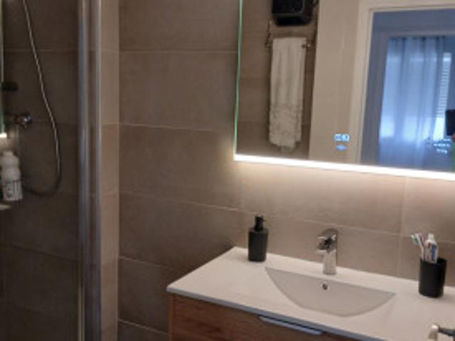 Loue logements dans appartement