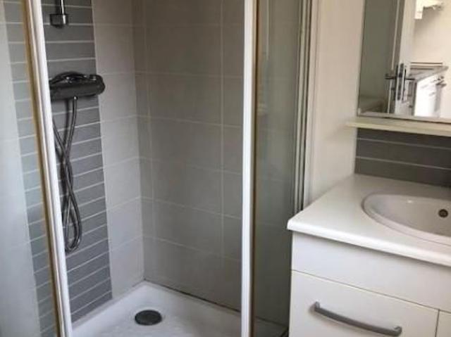 LOUE REZE CHENE GALA MAISON T3 avec jardin stationnement 2 voitures