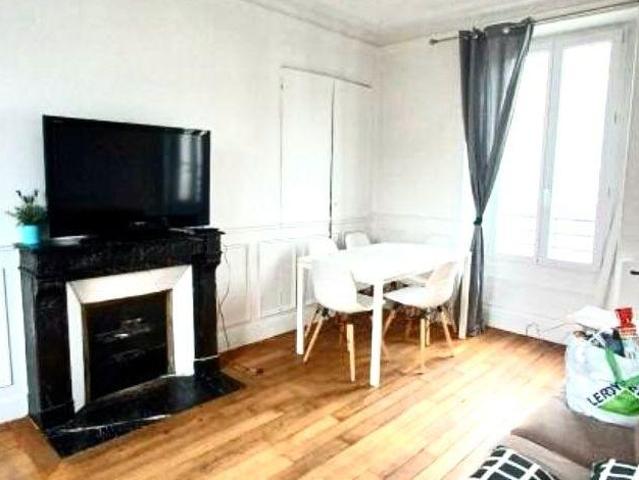 Loue 2 pièces meublé de 45m carrés