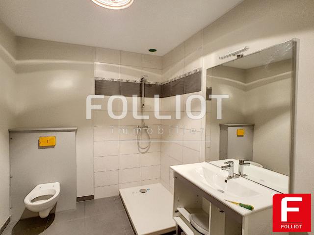 LOUER A 10 min de VIRE, SOMPTUEUX T3 de 73 m²