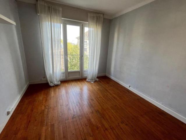 Louer appartement 3 pièces de 69 m²