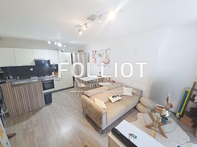 � LOUER: Appartement T2 Rez de chauss�e Centre ville