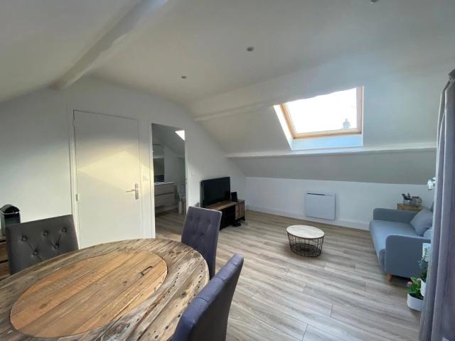 Louer appartement de 1 pièce 19 m² 450 € à Saint Quentin 02100: une annonce Arthurimmo.com