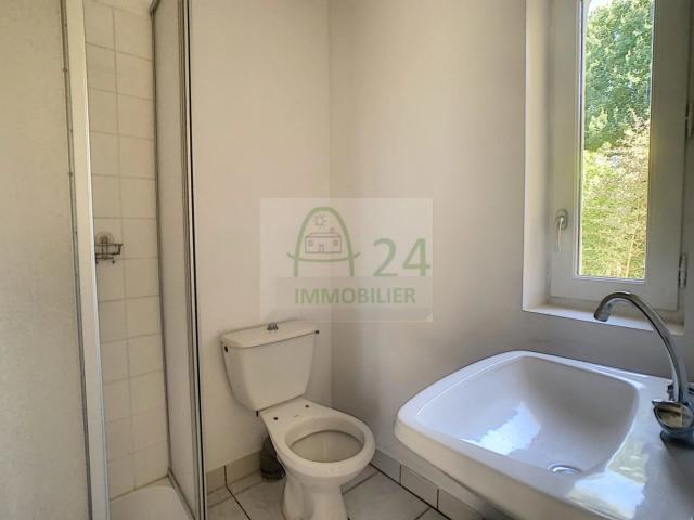 Louer appartement de 1 pièce 20 m² 365 € à Le Buisson de Cadouin 24480: une annonce Arthurimmo.com