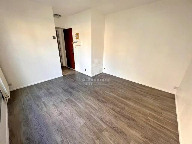 Louer appartement de 1 pièce 20 m² 460 € à Rouen 76000: une annonce Arthurimmo.com