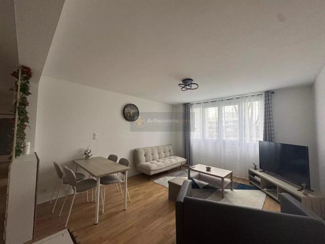 Louer appartement de 1 pièce 9 m² 350 € à Brest 29200: une annonce Arthurimmo.com