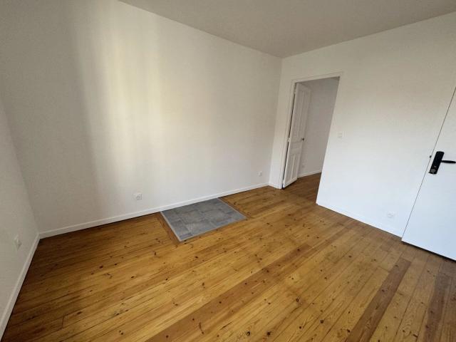 Louer appartement de 2 pièces 30 m² 465 € à Saint Quentin 02100: une annonce Arthurimmo.com