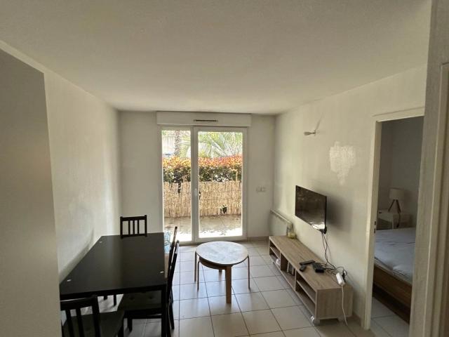 Louer appartement de 2 pièces 32 m² 655 € à Montpellier 34070: une annonce Arthurimmo.com