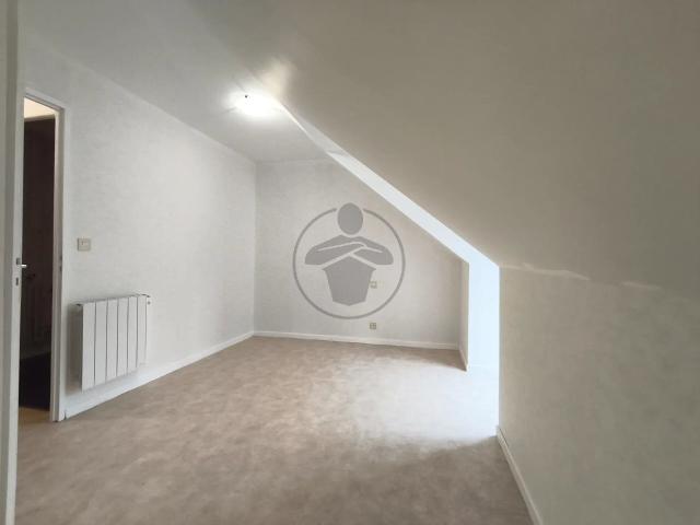 Louer appartement de 2 pièces 37 m² 450 € à Baume les Dames 25110: une annonce Arthurimmo.com