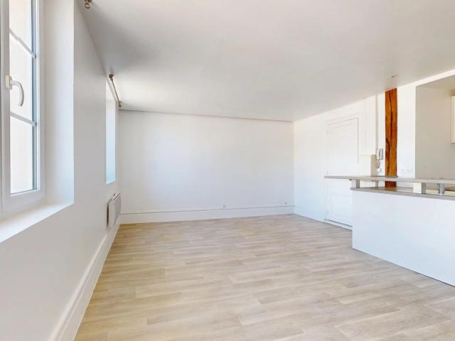 Louer appartement de 3 pièces 57 m² 799 € à Chartres 28000: une annonce Arthurimmo.com