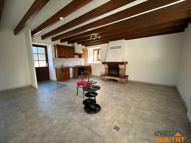 Louer maison 3 pièces 85 m²