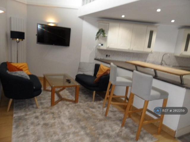 Loughborough, Loughborough, LE11 3 bed flat to rent £1,000 pcm £231 pw