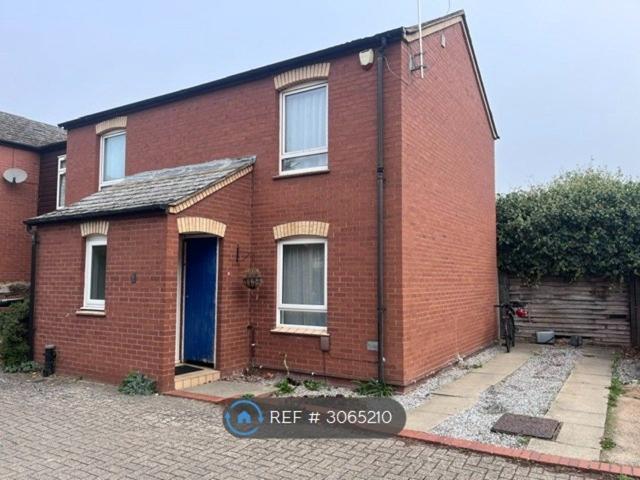 Loughton Court, Cambridge CB5, 3 bed semi detached house to rent, £1,600 pcm | PrimeLocation