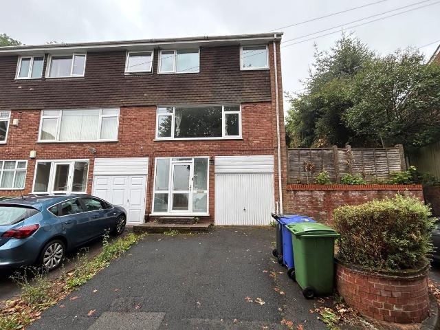 Loughton Grove, Halesowen B63, 3 bed property to rent, £1,200 pcm | PrimeLocation