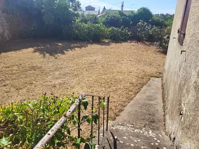 Louin 79600 Achat / Vente maison 2 pièces t2 jardin