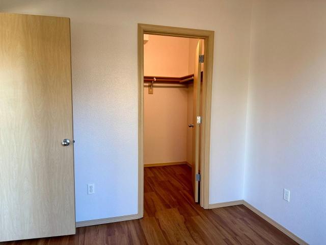 Louis York Apartments Studio Apartment for Rent at 9000 N Ivanhoe St, Portland, OR 97203 Cathedral Park