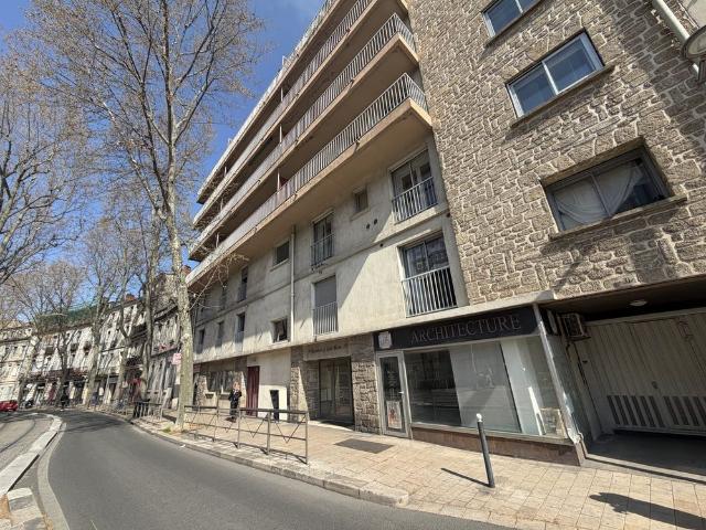 LOUIS BLANC T1 23.62 M²