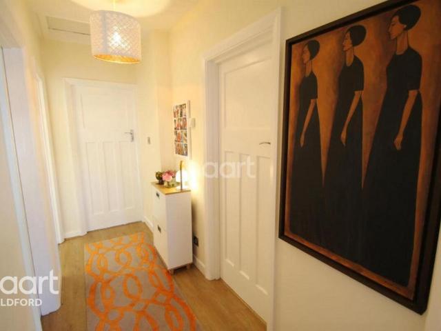 Louis Fields, GUILDFORD 2 bed bungalow to rent £1,995 pcm £460 pw
