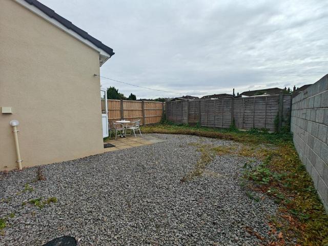 Louise Avenue, Mangotsfield, Bristol. 1 bed in a house share to rent £775 pcm £179 pw
