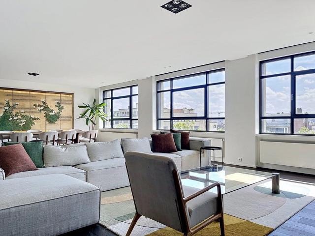 Louise Furnished 3 bedroom apartment + parking