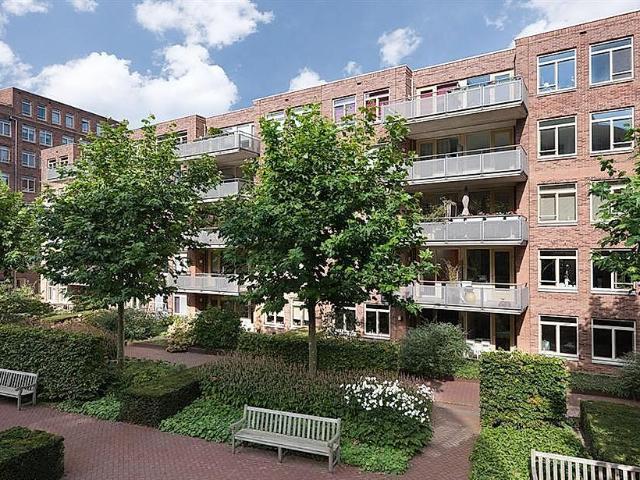 Louise Henriettestraat 21