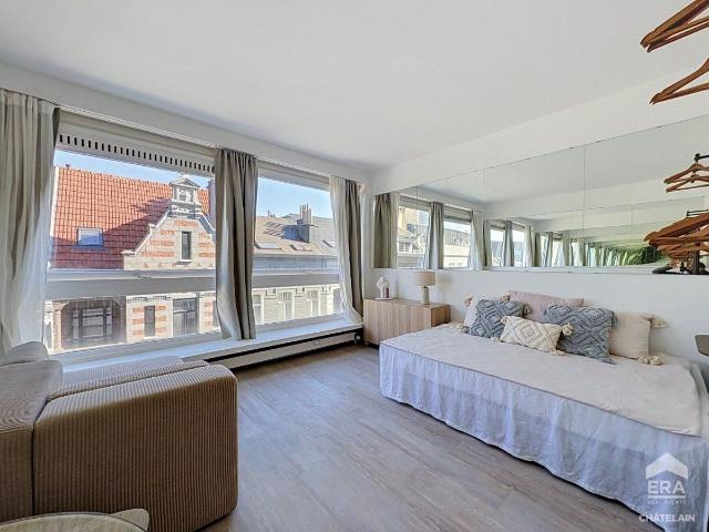 LOUISE – STUDIO APARTMENT WITH TERRACE FOR RENT IN UCCLE