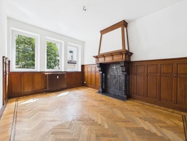 LOUISE – STÉPHANIE | One Bedroom Apartment with Garden