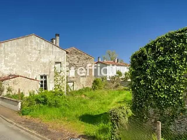 Loulay 17330 Achat / Vente maison 3 pièces t3 jardin