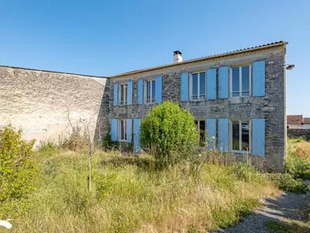Loulay 17330 Achat / Vente maison 5 pièces t5 parking