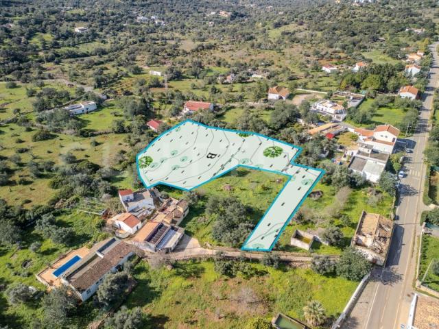 LOULÉ Terreno urbano para construção de uma moradia até 450 m²