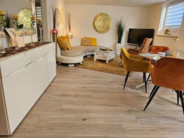 Lounge 1 Top Wohnung ca. 75qm, Parken am Haus, all in