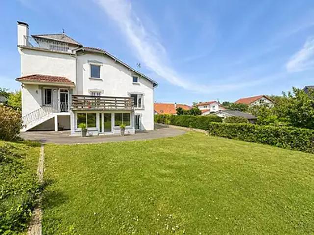 Lourdes 65100 Achat / Vente maison 7 pièces t7 au dernier étage terrasse