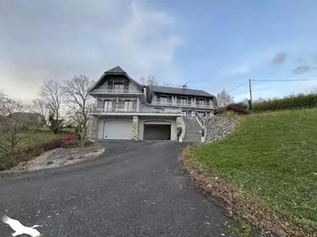 Lourdes 65100 Achat / Vente maison 10 pièces t10 parking