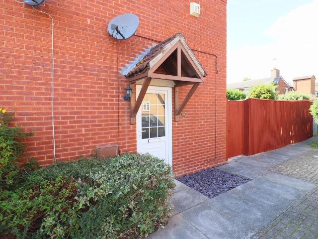 Lovage Close, Churchdown GL3, 1 bed end terrace house to rent, £975 pcm | PrimeLocation