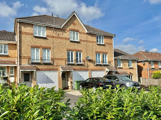 Lovage Road, Whiteley PO15, 3 bed town house to rent, £1,650 pcm | PrimeLocation