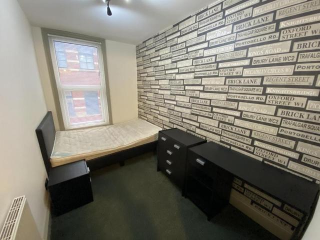 Lovat Road, Preston 1 bed in a house share to rent £425 pcm £98 pw