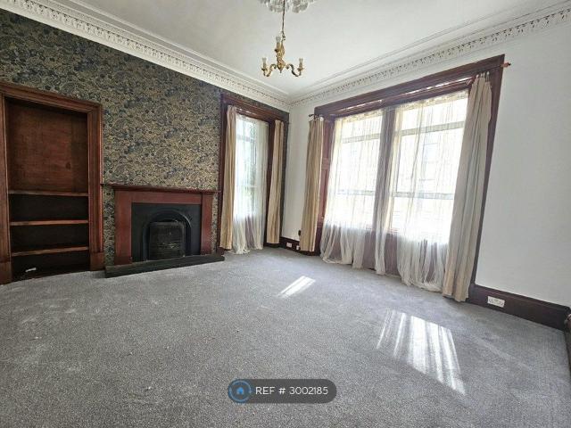 Love Street, Paisley PA3, 2 bed flat to rent, £750 pcm | PrimeLocation