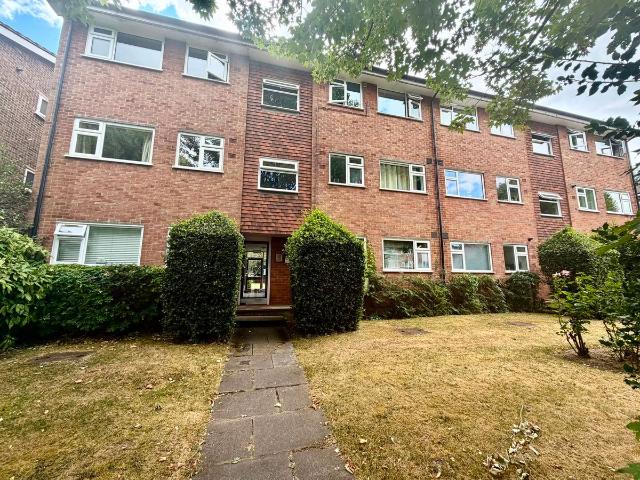Lovelace Gardens, Surbiton, London KT6, 1 bed penthouse to rent, £1,350 pcm | PrimeLocation