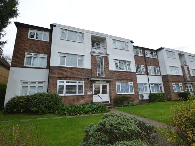Lovelace Road, Surbiton KT6, 2 bed flat to rent, £1,725 pcm | PrimeLocation