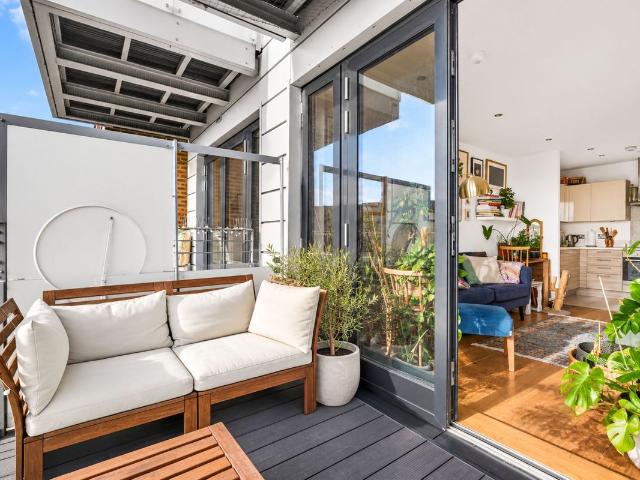 Lovelace Street, North Mill Apartments Lovelace Street E8, 2 bed flat to rent, £3,250 pcm | PrimeLocation