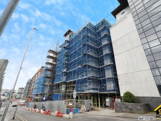Lovell House, Leeds LS7, 2 bed flat to rent, £1,150 pcm | PrimeLocation